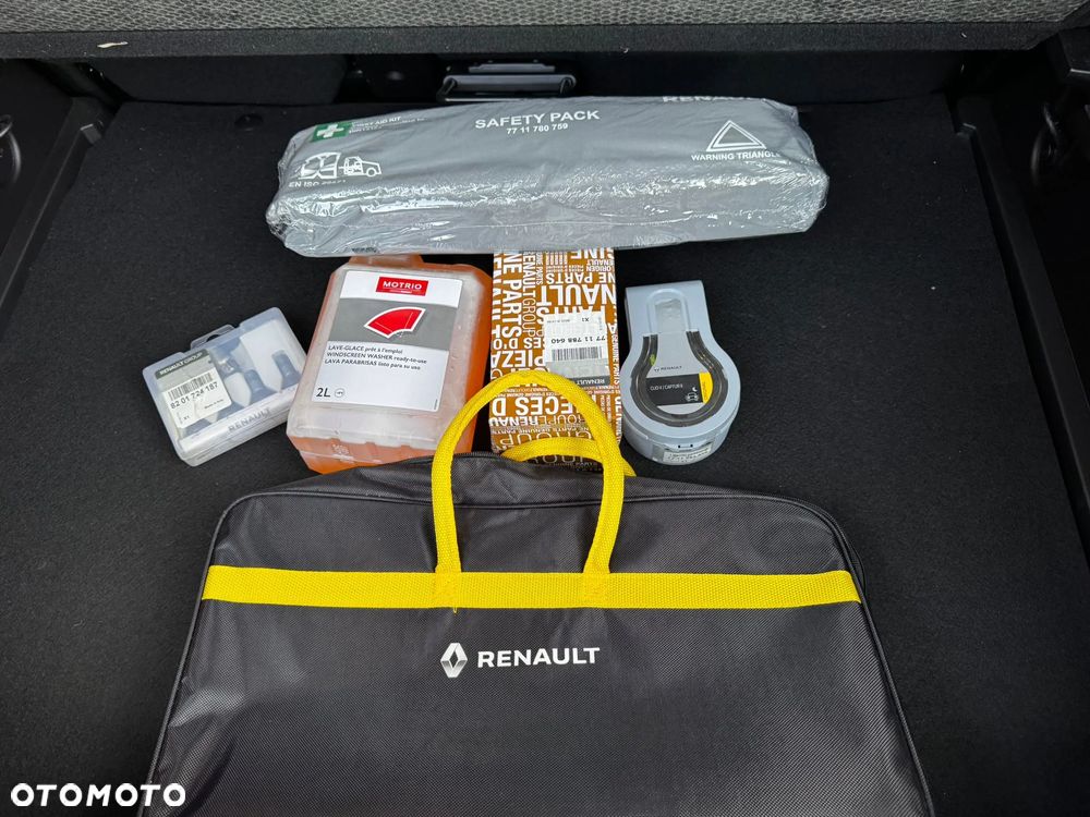 Renault Captur TCe Mild Hybrid 140 GPF TECHNO - 21