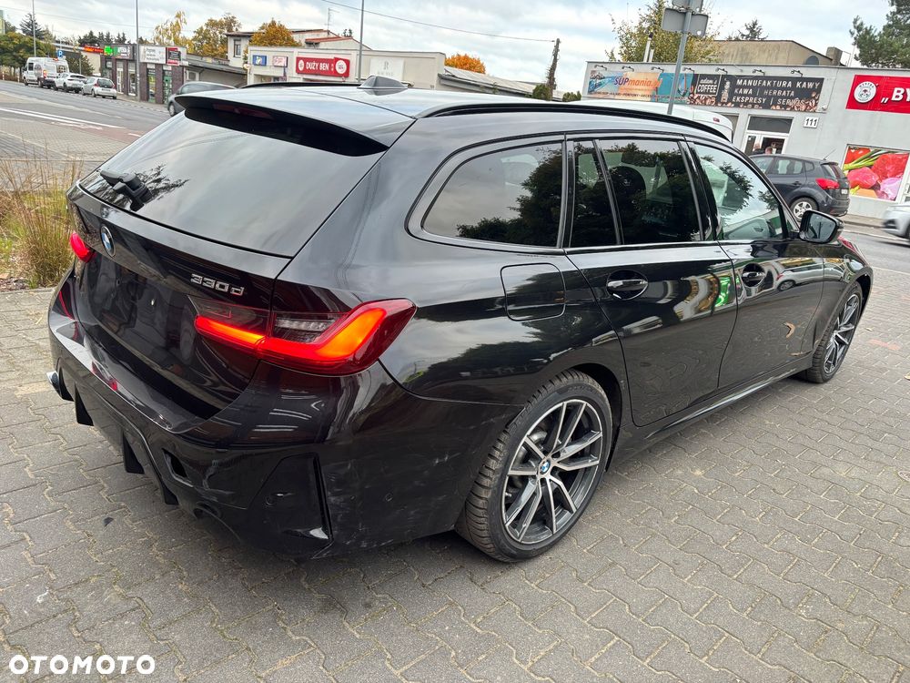 BMW 330D 2025 photo 4