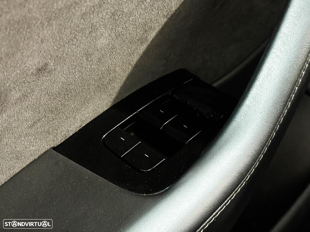Tesla Model 3 Performance Dual Motor AWD - 42