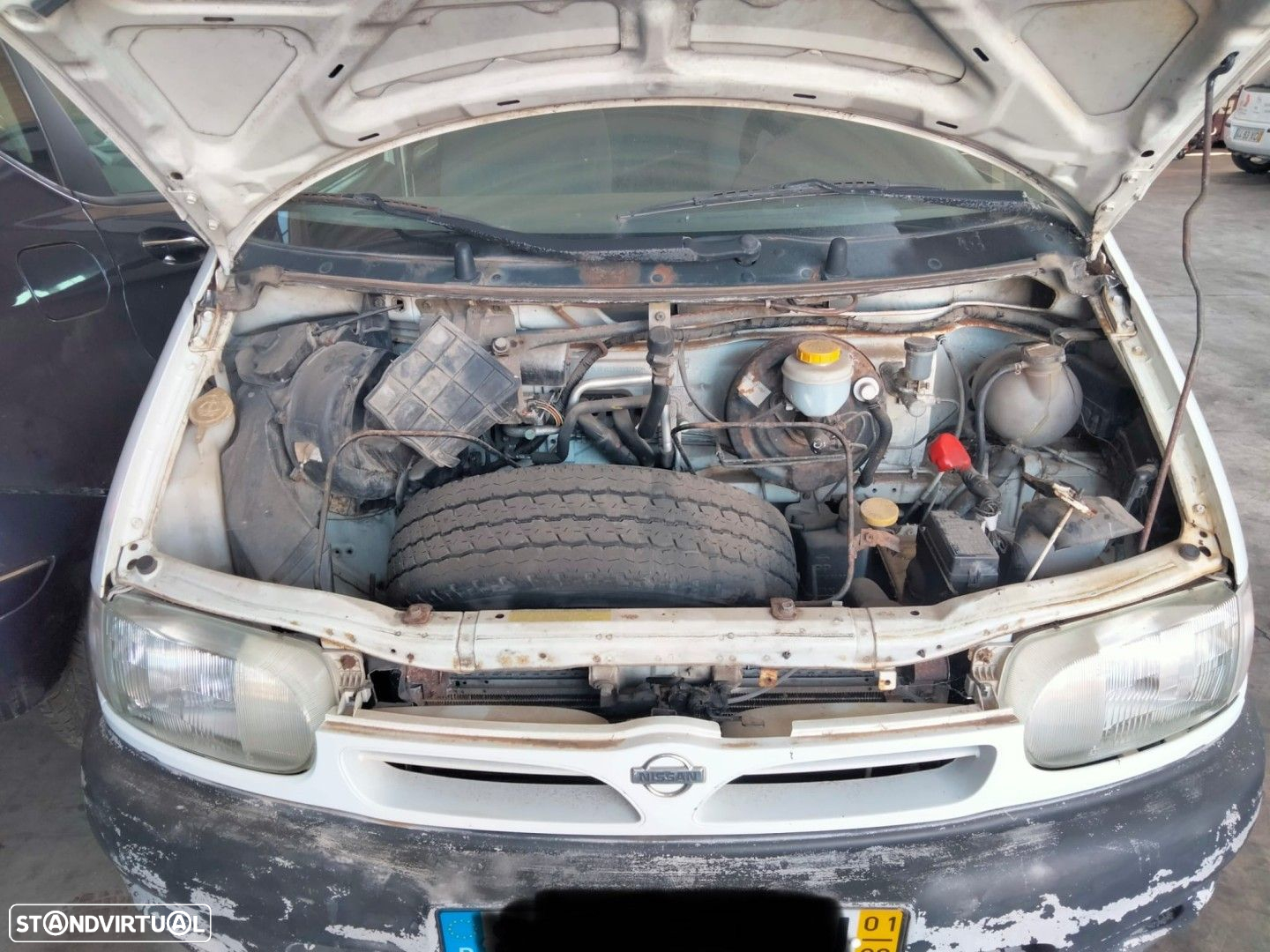 Nissan Vanette 2.3D de 2001 disponível para peças - 3