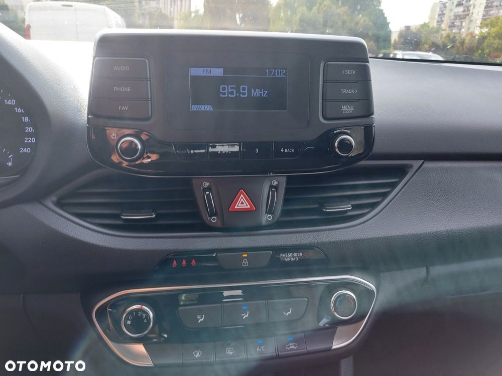 Hyundai i30 1.5 DPI Modern - 15
