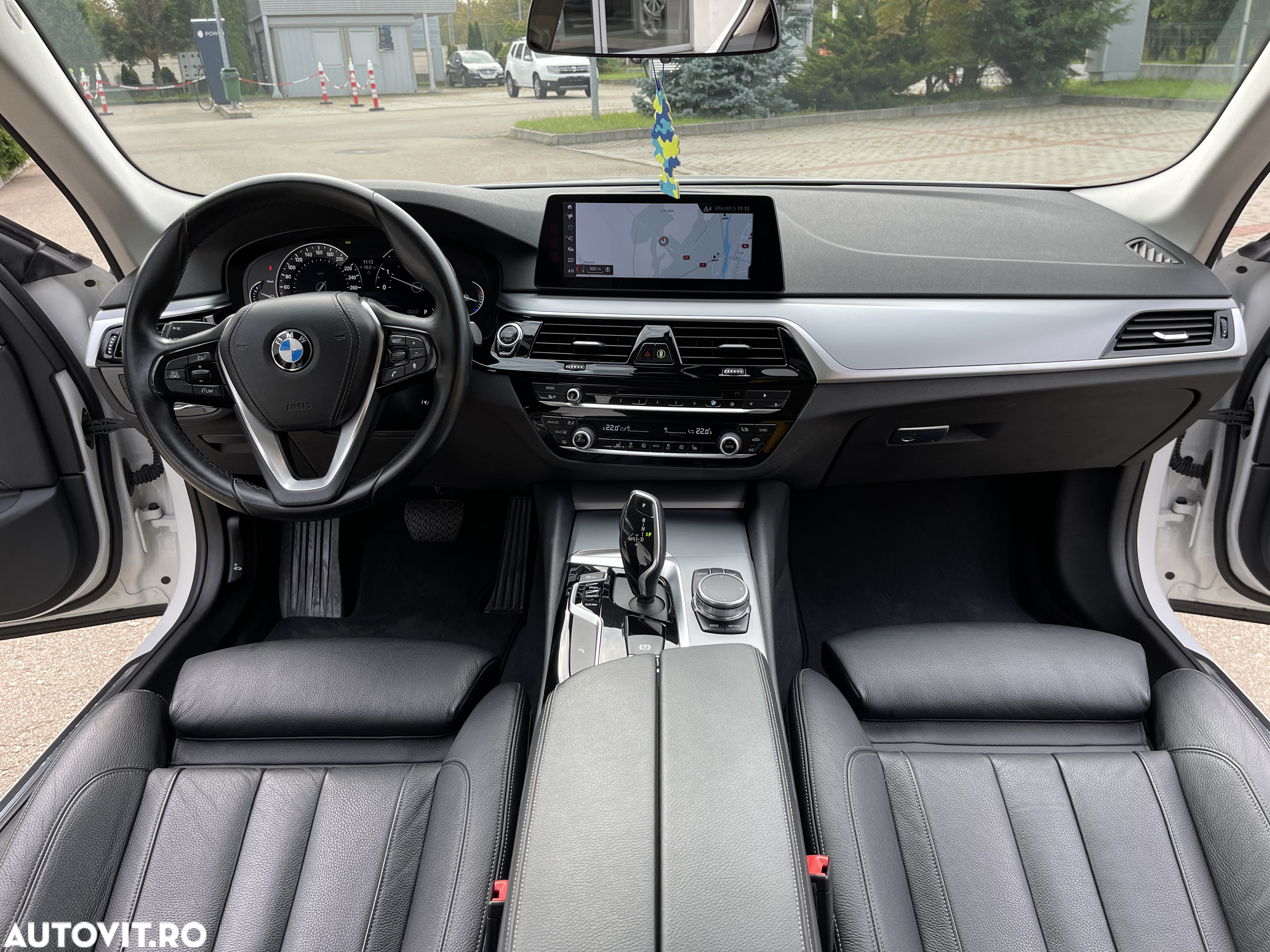 BMW Seria 5 520d AT - 10