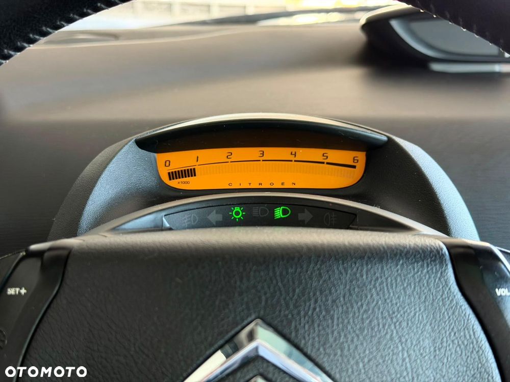 Citroën C4 HDi 110 FAP Exclusive - 19