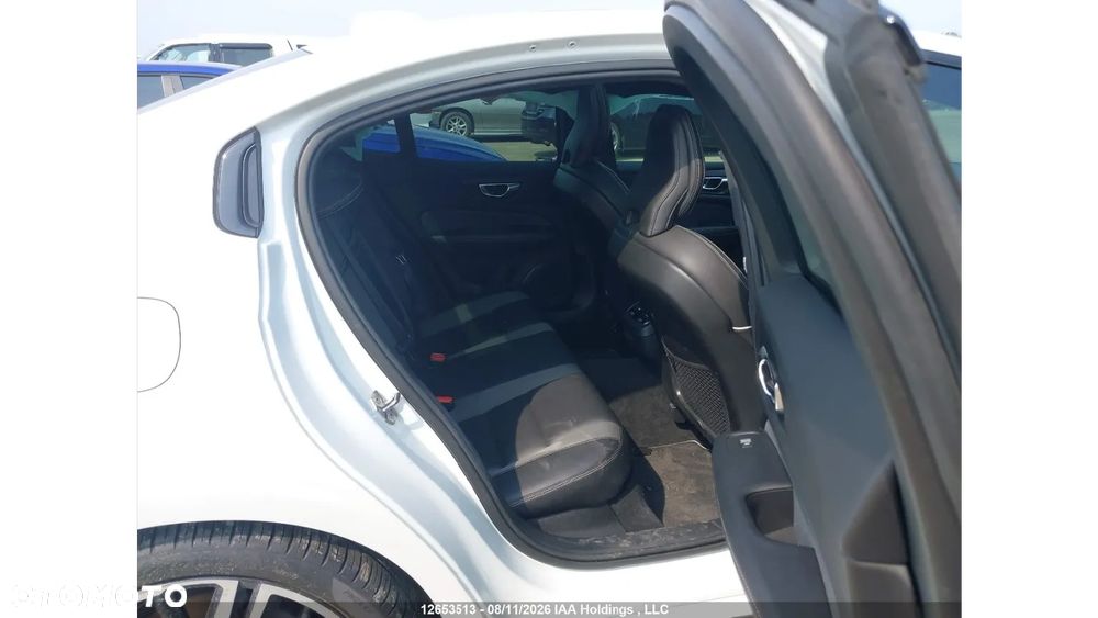 Volvo S60 T6 AWD R-Design - 12