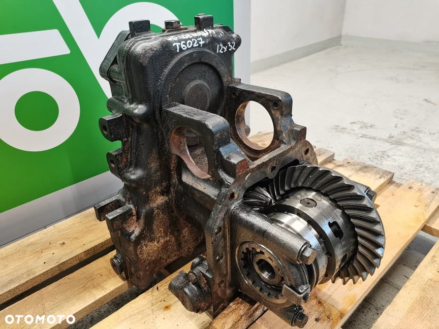 Środek mostu Weidemann T 6027 {12X32 Carraro 26.16} - 11