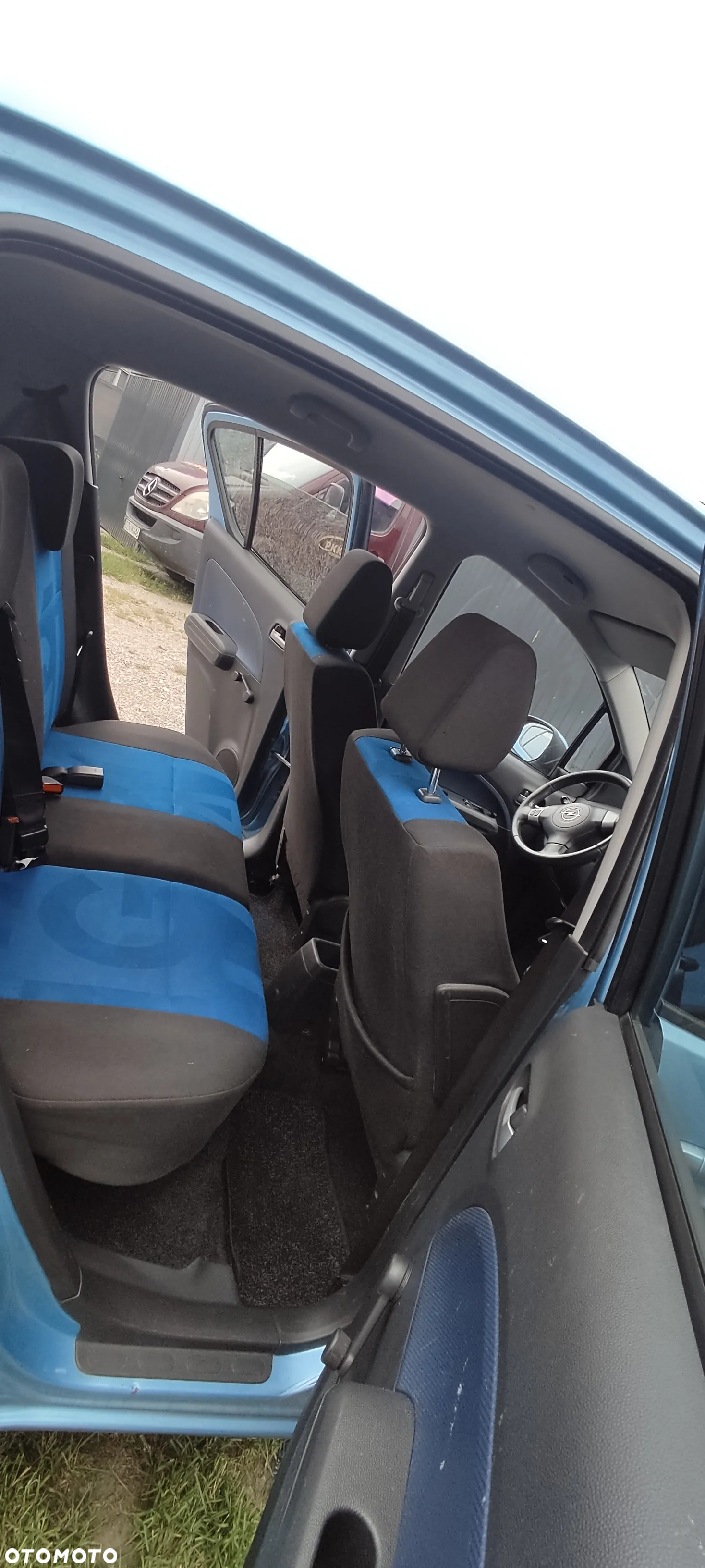 Opel Agila 1.0 - 6