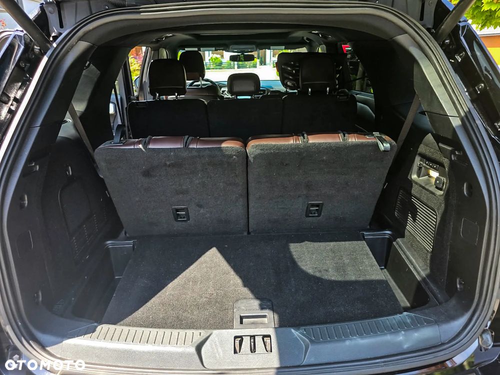 Ford Explorer - 16