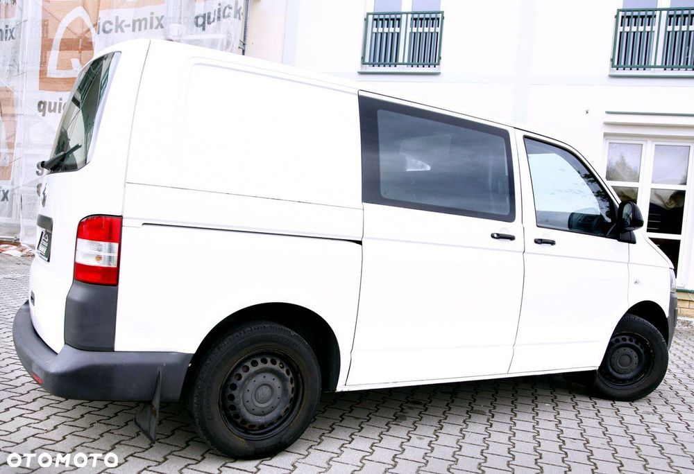 Volkswagen Transporter - 22