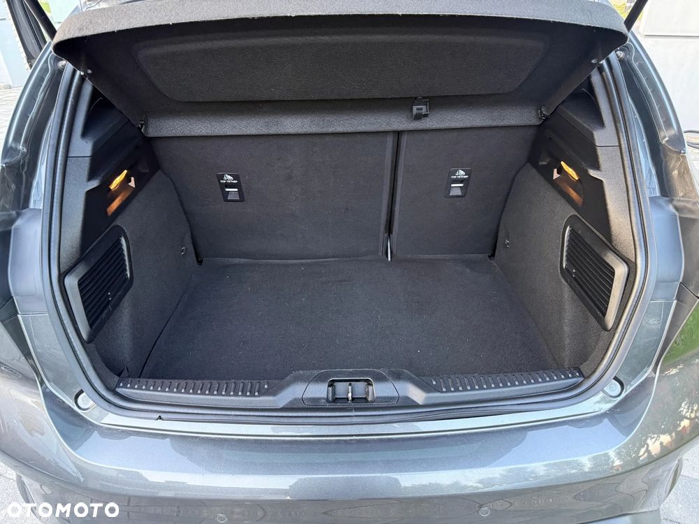 Ford Focus - 27