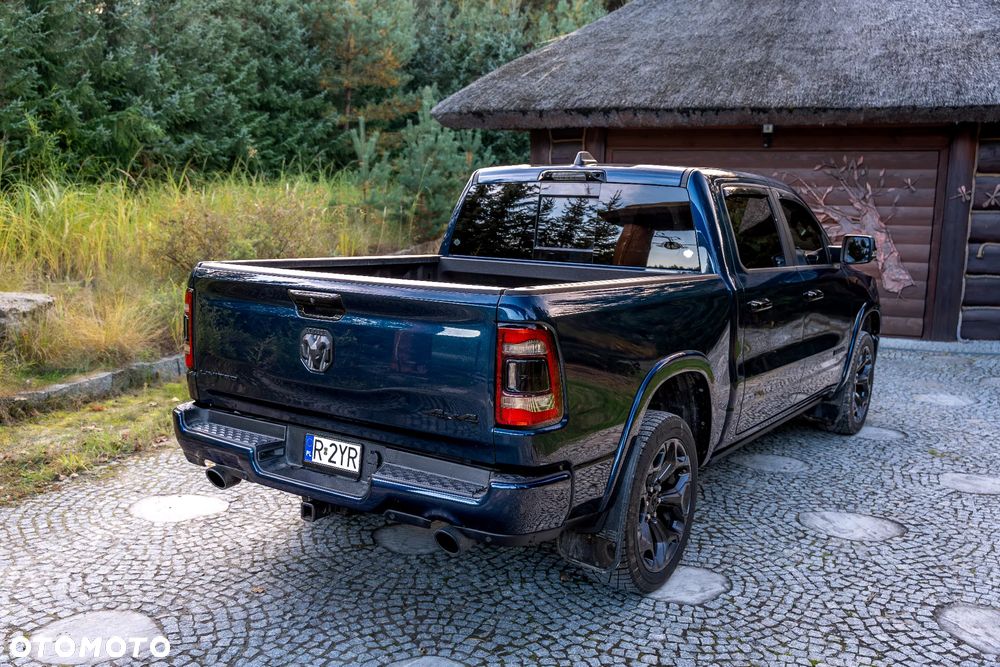 RAM 1500 5.7 eTorque Crew Cab Shortbed Limited Black - 5