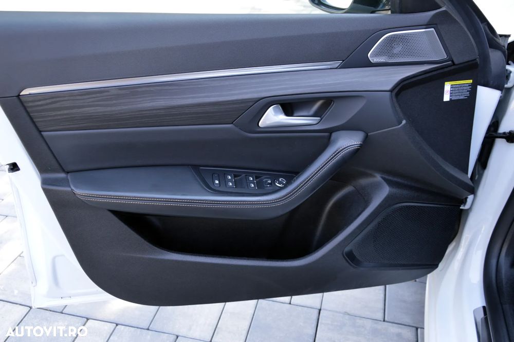 Peugeot 508 225 e-EAT8 GT - 10