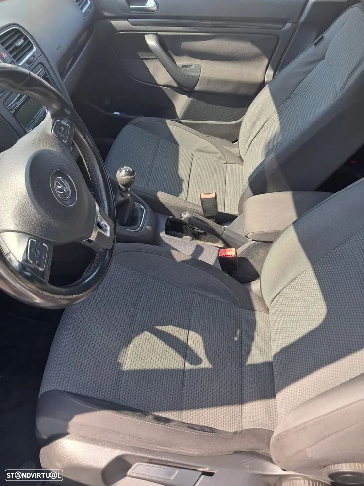 Volkswagen Golf Variant 2.0 TDi Confortline — fotografia 16
