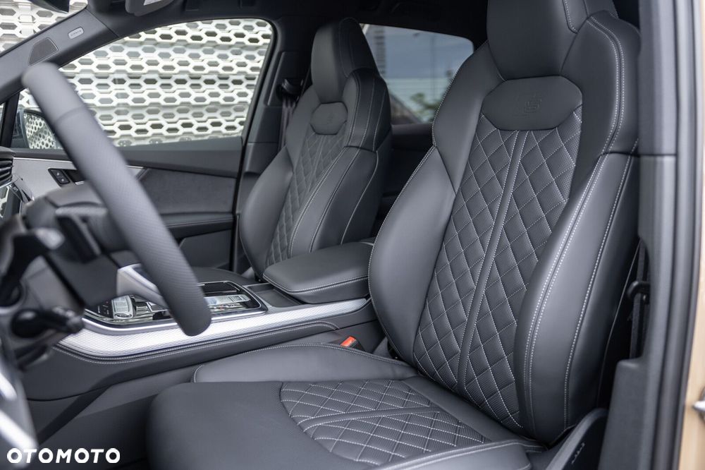 Audi Q7 60 TFSI e PHEV Quattro S Line Tiptr - 14