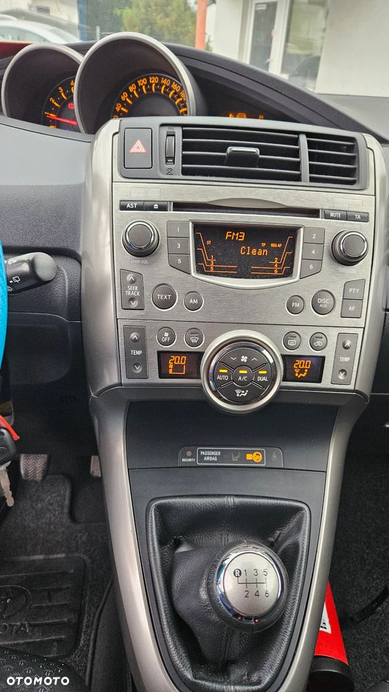 Toyota Verso 2.0 D-4D - 13