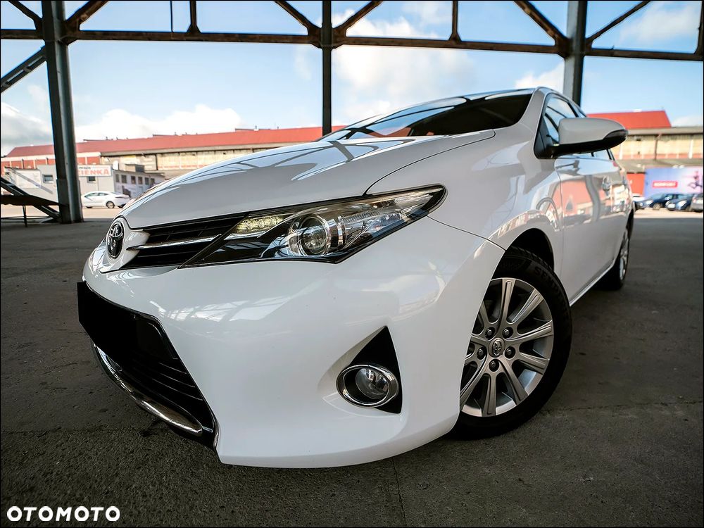 Toyota Auris - 10