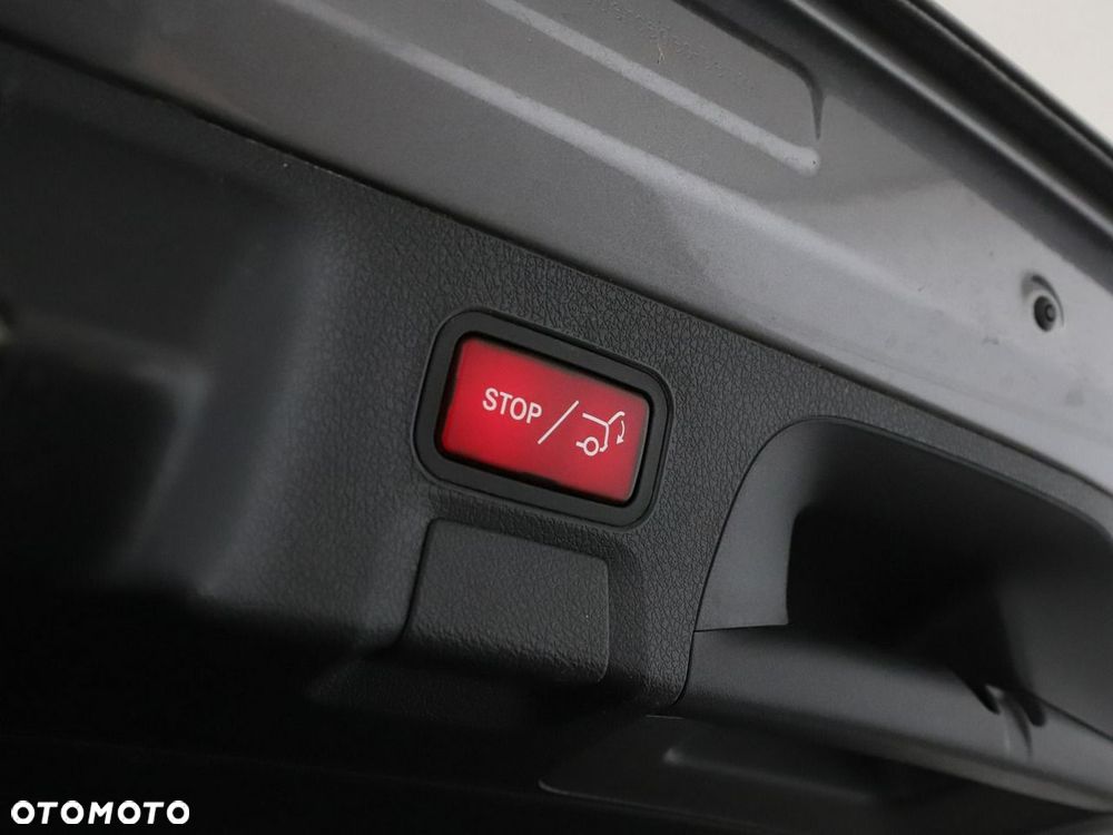Mercedes-Benz CLA 250 e PHEV AMG Line 8G-DCT - 40