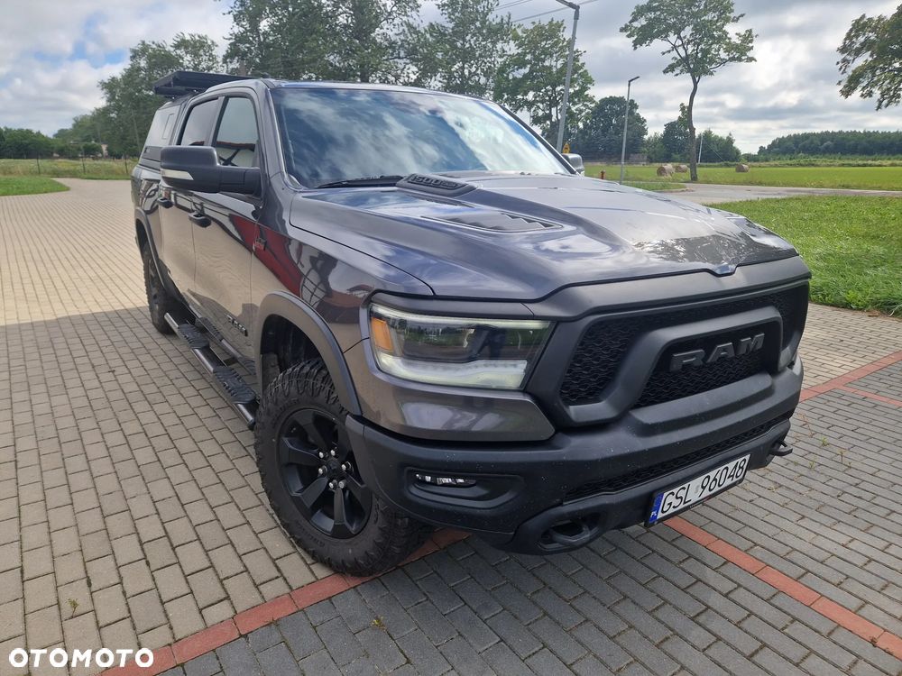 Dodge RAM - 1