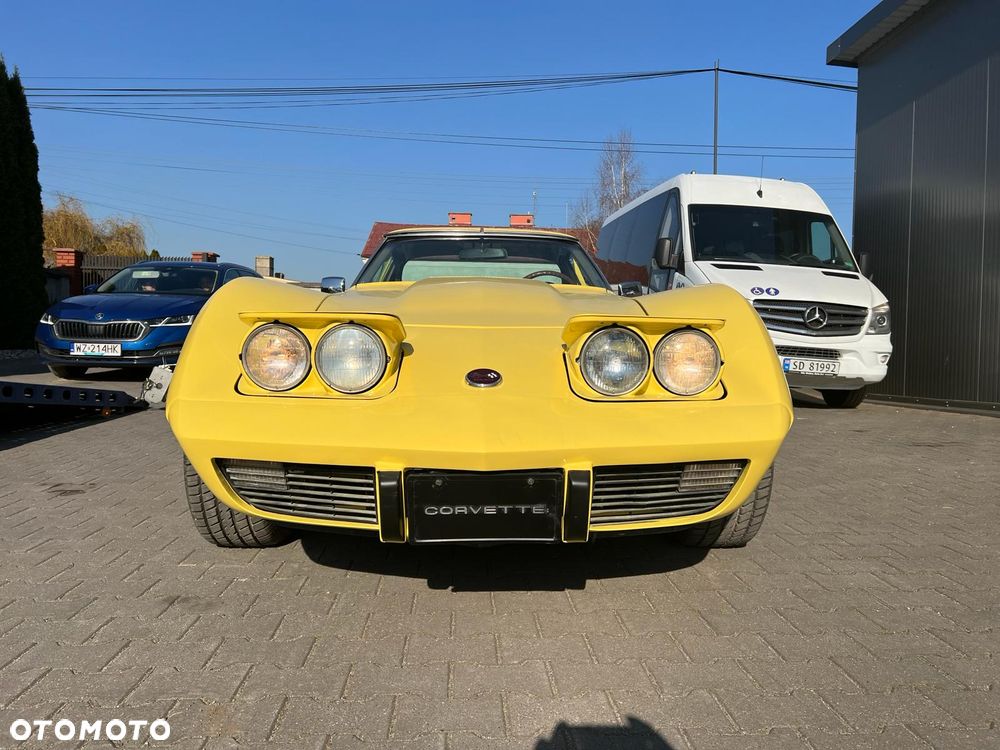 Chevrolet Corvette - 13