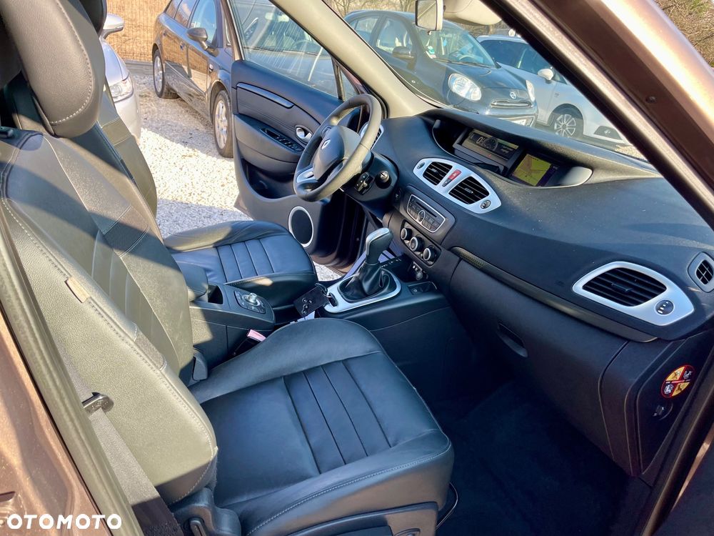 Renault Scenic 2.0 16V 140 CVT Dynamique - 32