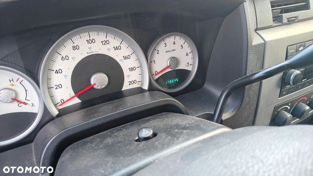 Dodge Dakota - 5