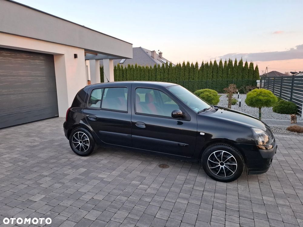 Renault Clio 1.2 16V Expression - 11