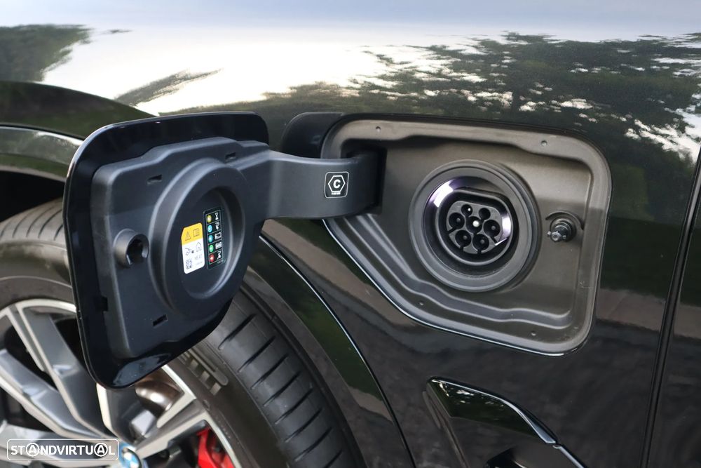 BMW X5 50 e xDrive Edição Desportiva M - 11