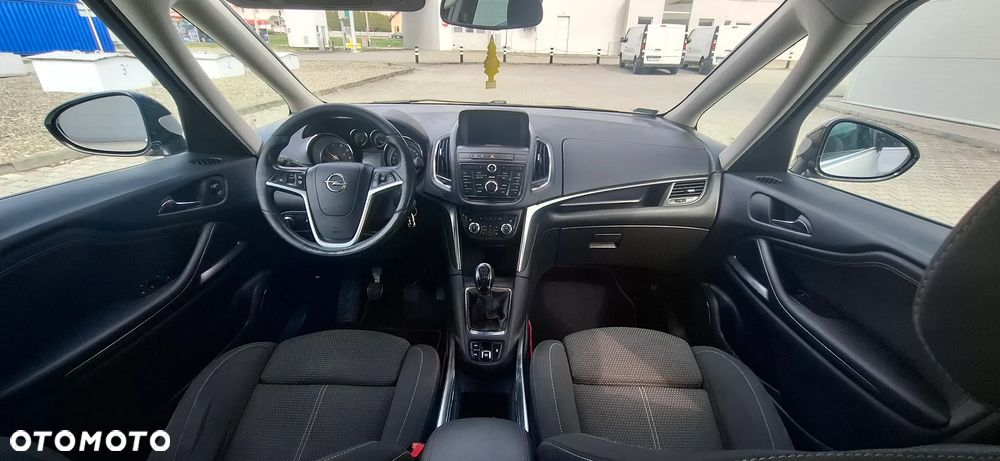Opel Zafira Tourer 2.0 CDTI Sport - 24