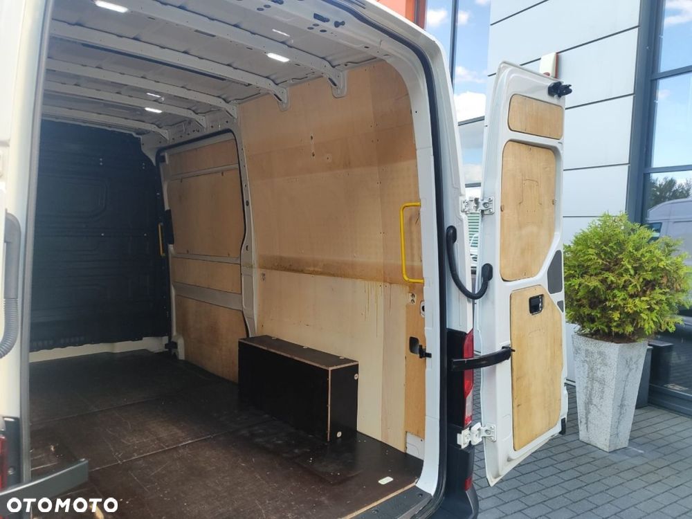 Volkswagen Crafter - 26