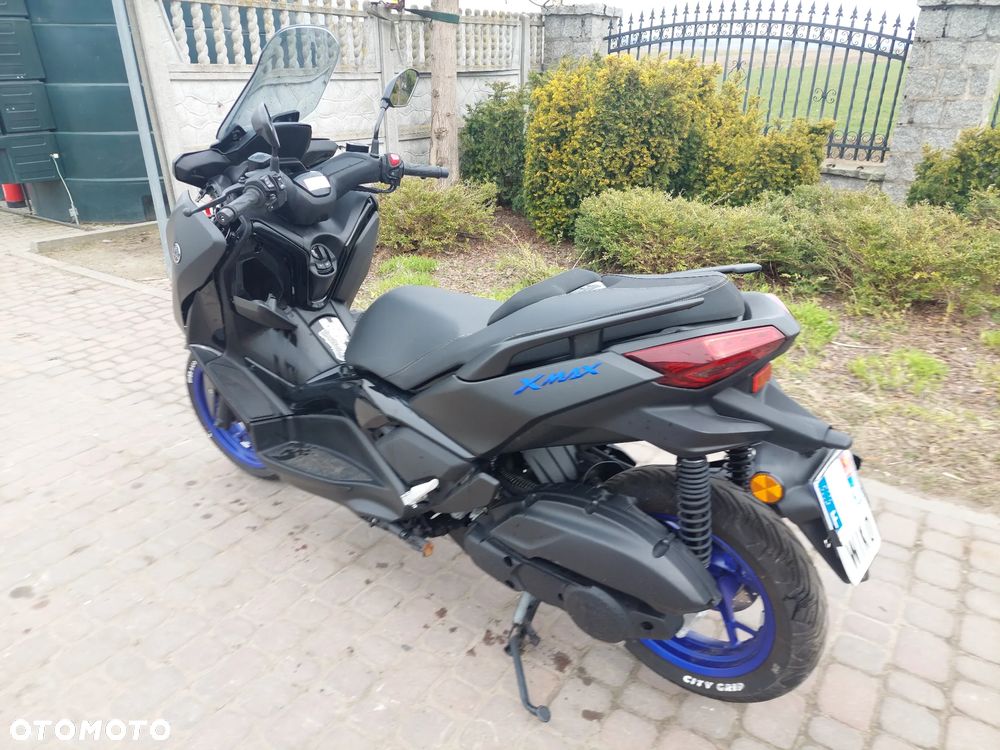 Yamaha X-max - 4