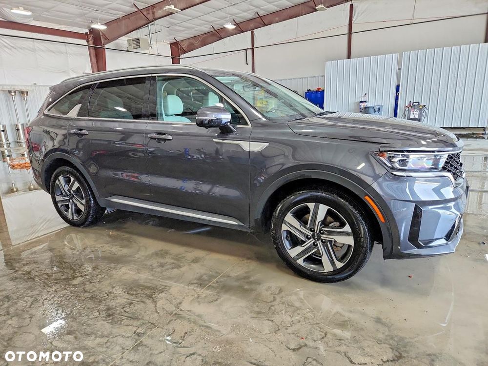 Kia Sorento - 3