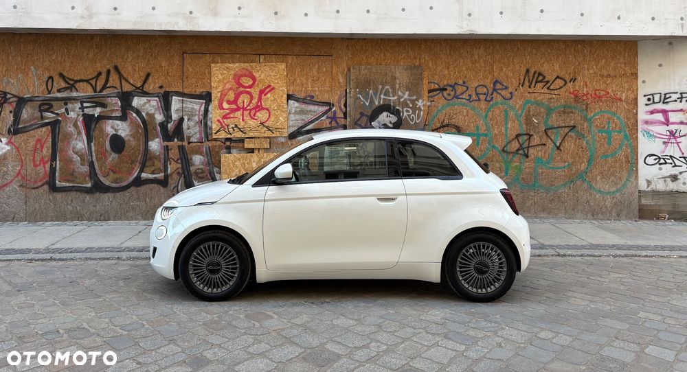 Fiat 500e La Prima - 9