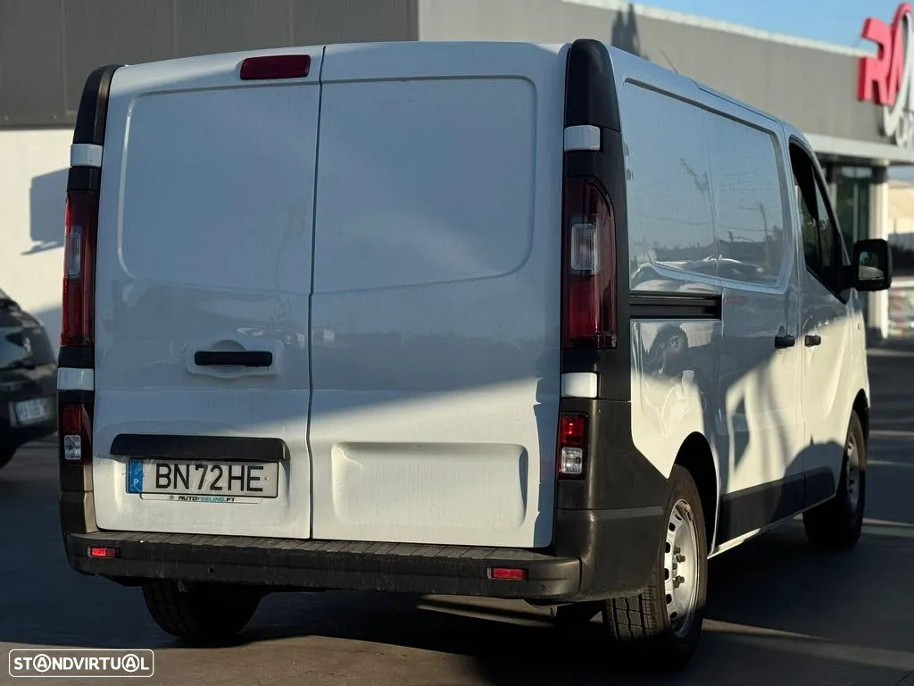 Renault trafic - 3