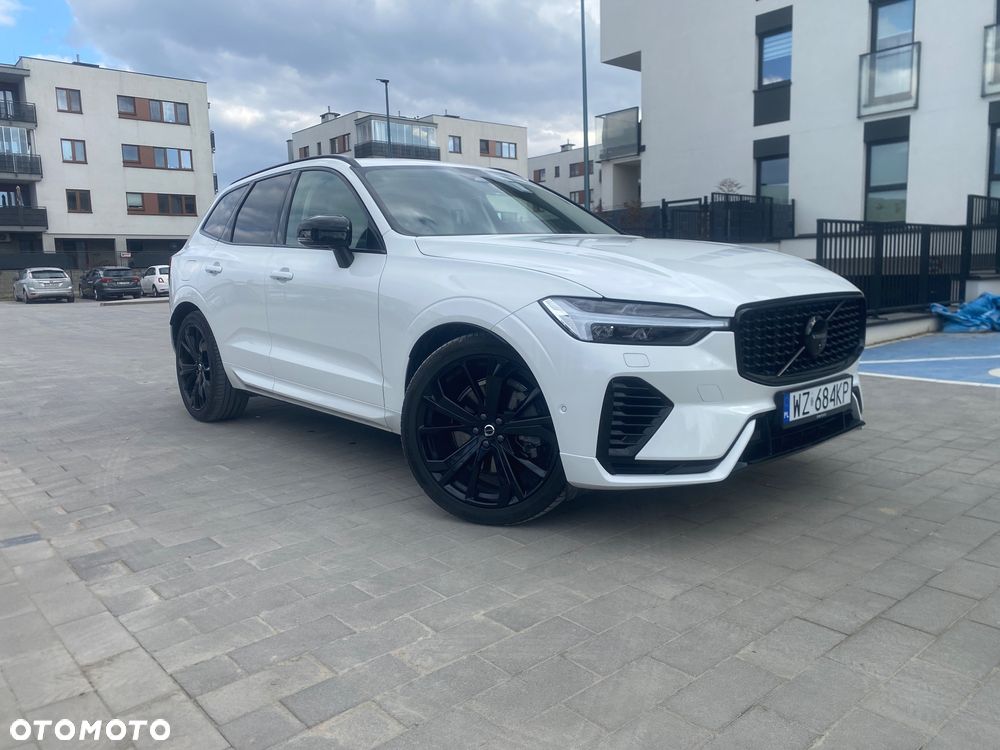 Volvo XC 60 T8 Plug-In Hybrid AWD Ultimate Black Edition - 1