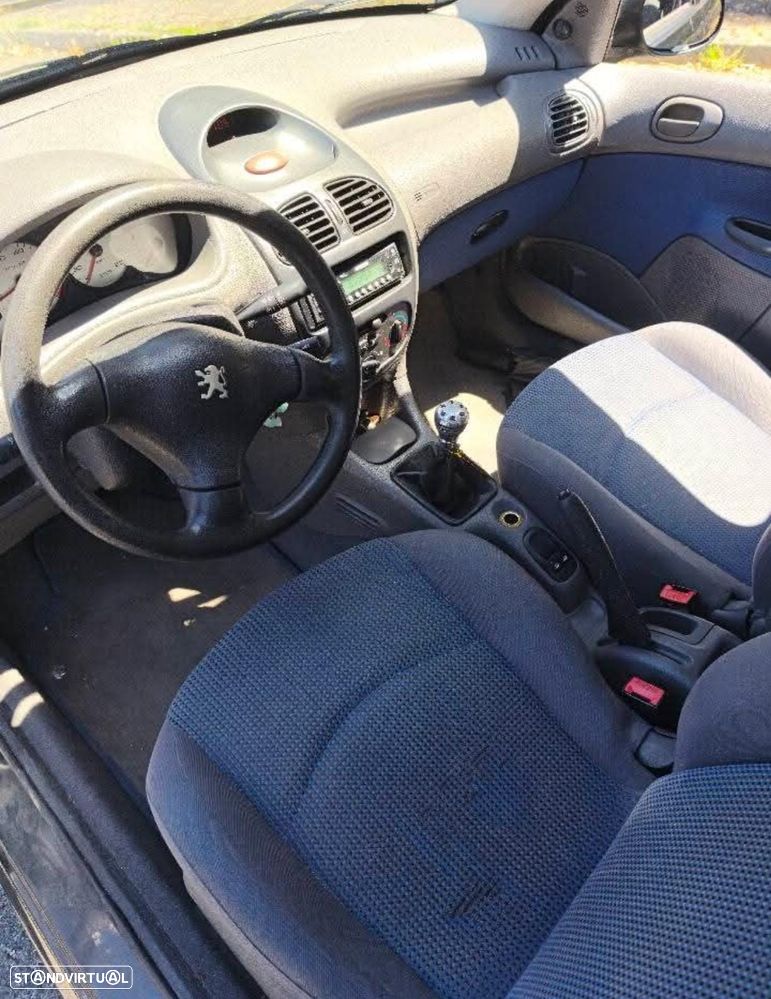 Peugeot 206 1.1 Color Line - 2