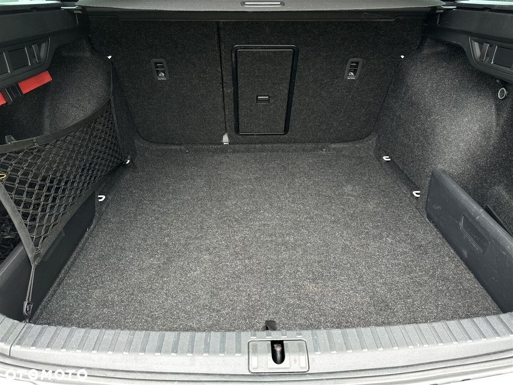 Skoda Octavia 2.0 TDI Ambition DSG - 11