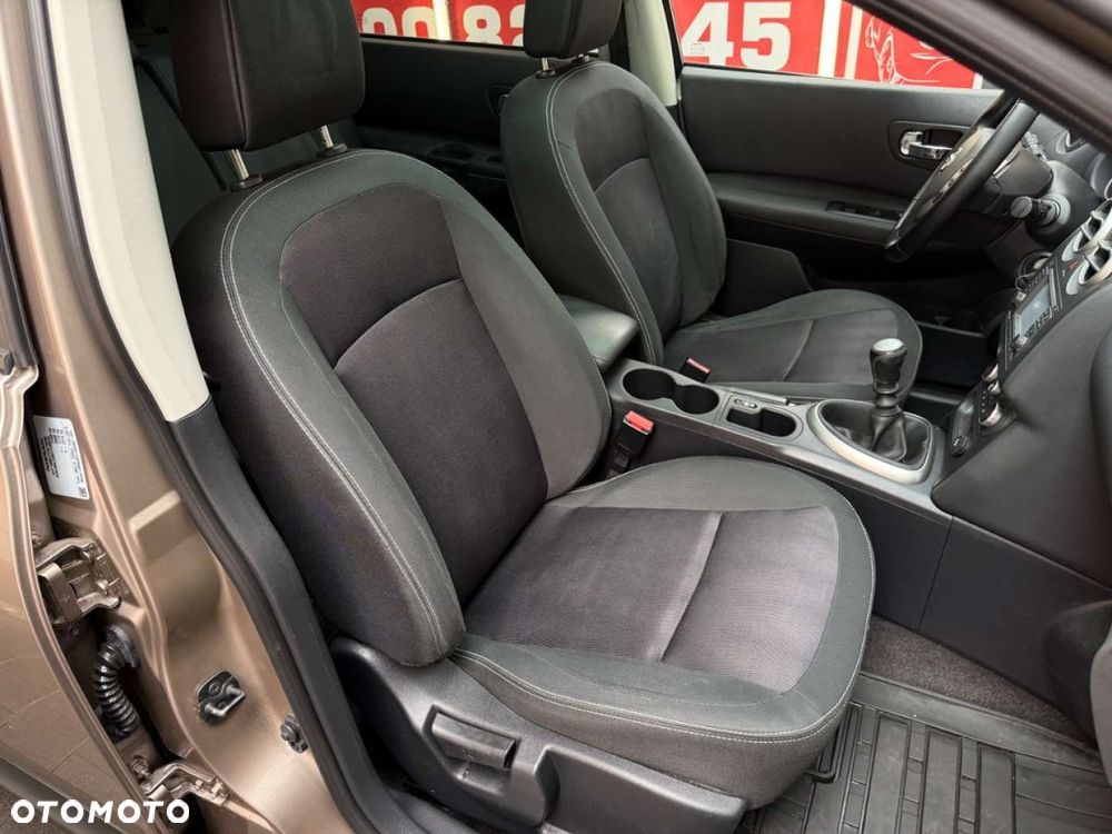 Nissan Qashqai+2 - 40