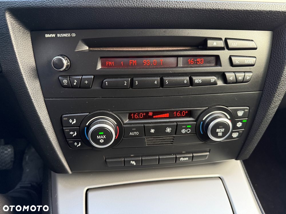 BMW Seria 3 318d - 30