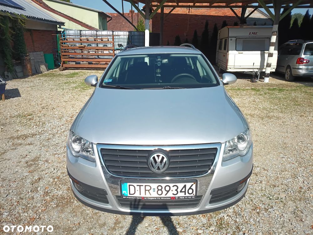 Volkswagen Passat 2.0 TDI Comfortline DSG - 2