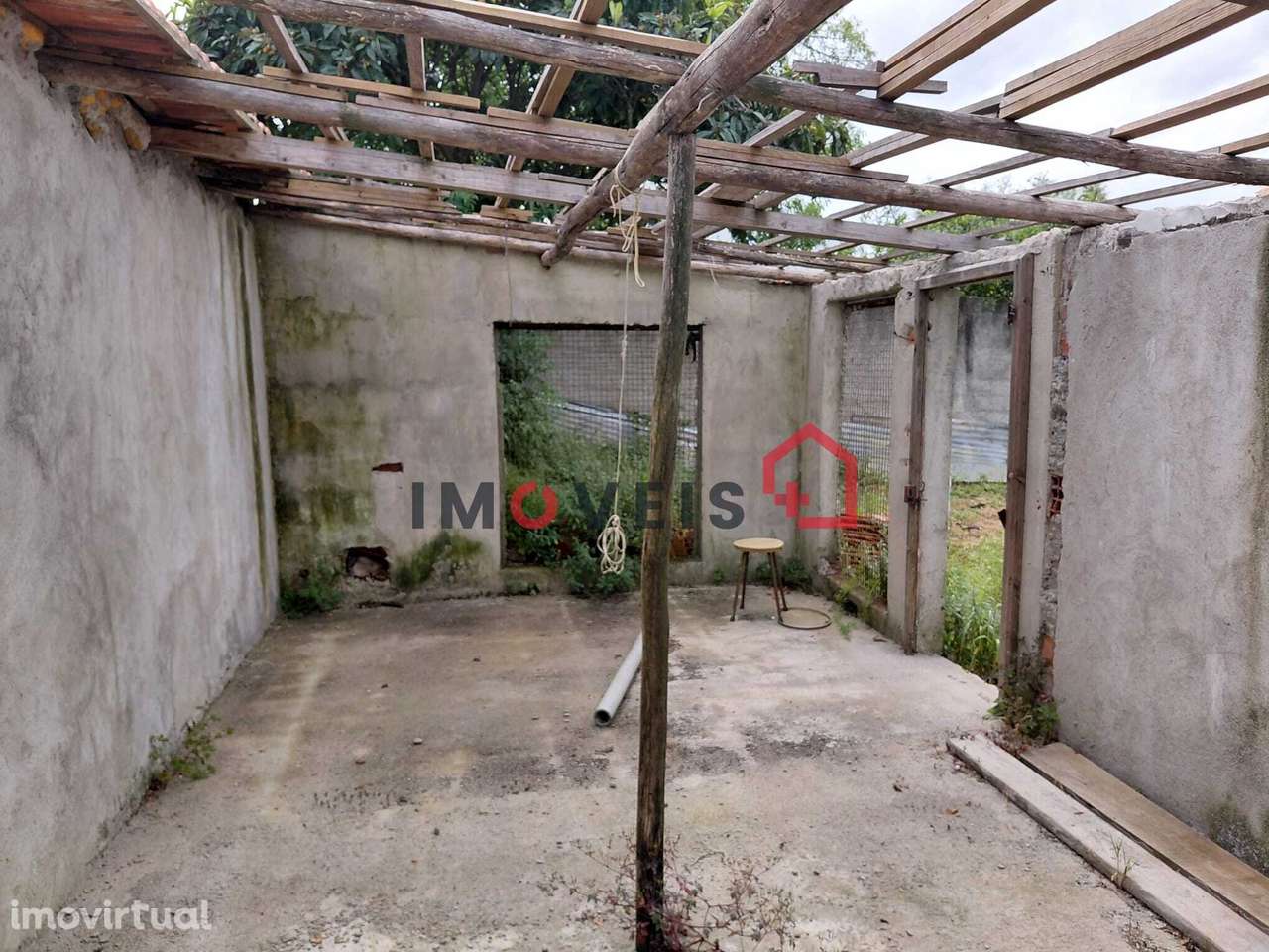 TERRENO PARA CONSTRUÇÃO - Grande imagem: 2/10