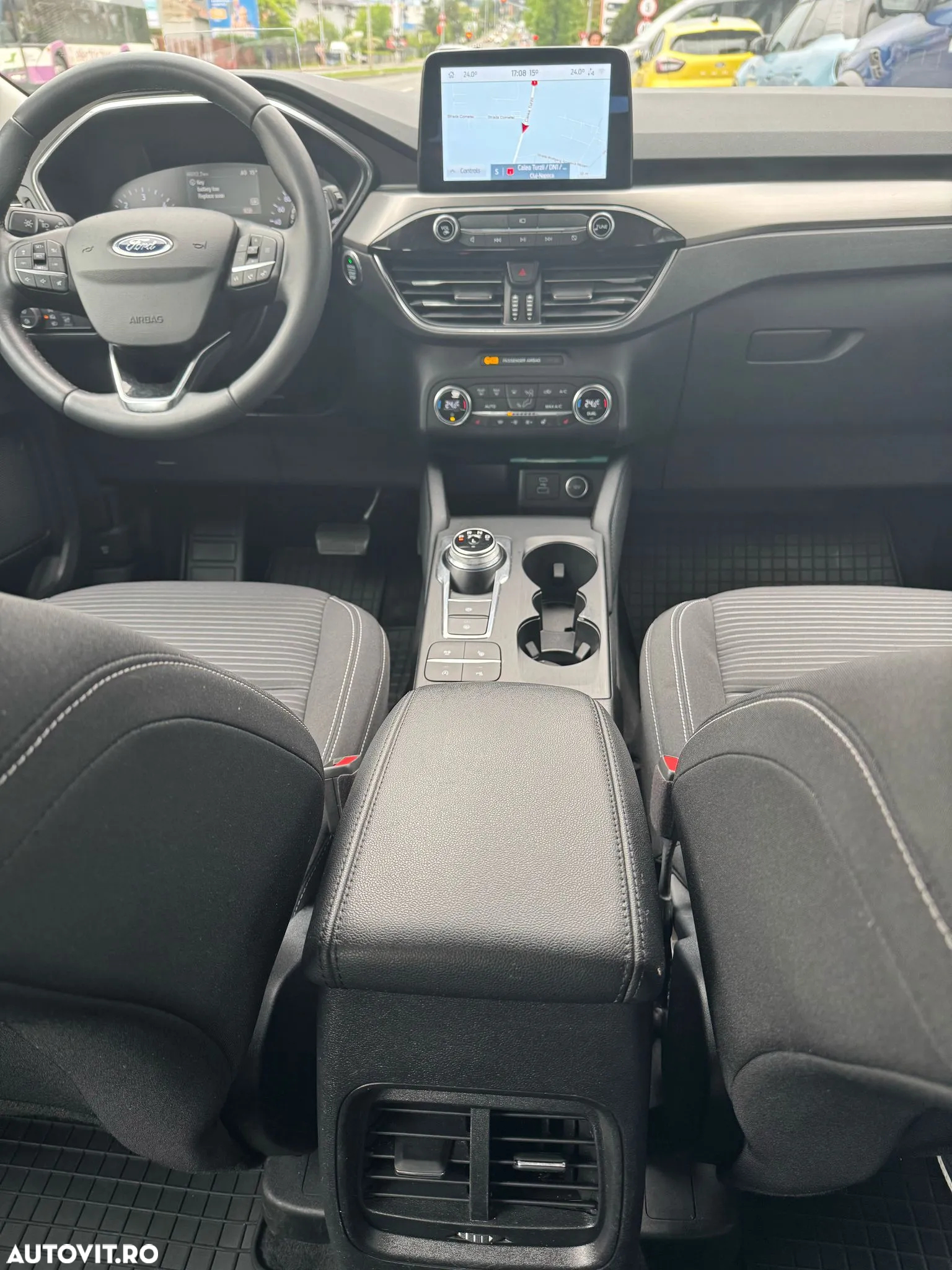 Ford Kuga 2.0 EcoBlue A8 AWD Titanium - 32