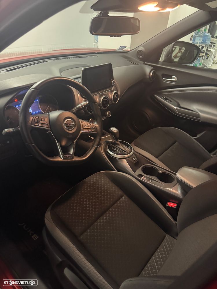 Nissan Juke 1.0 DIG-T N-Design Silver DCT - 4