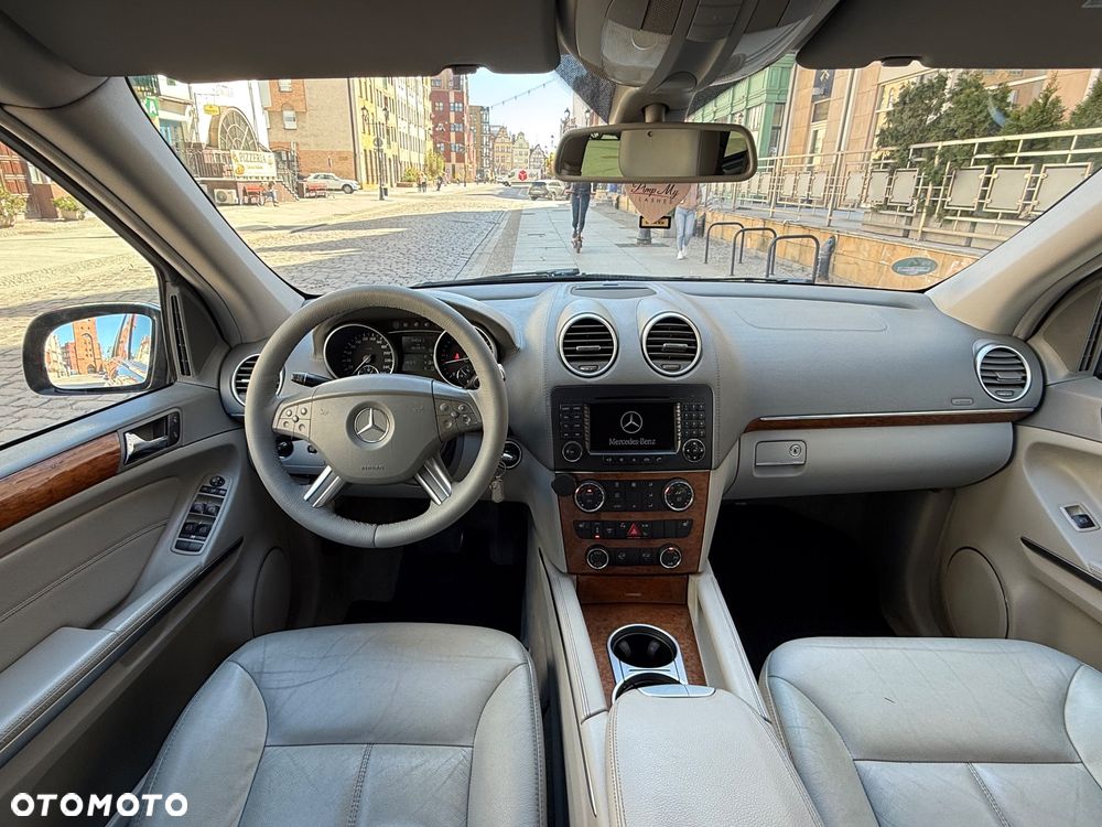 Mercedes-Benz GL 320 CDI 4Matic 7G-TRONIC - 28