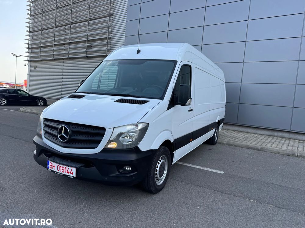 Mercedes-Benz Sprinter - 2