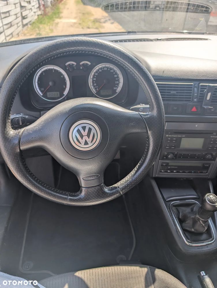 Volkswagen Golf 1.9 TDI Comfortline - 3