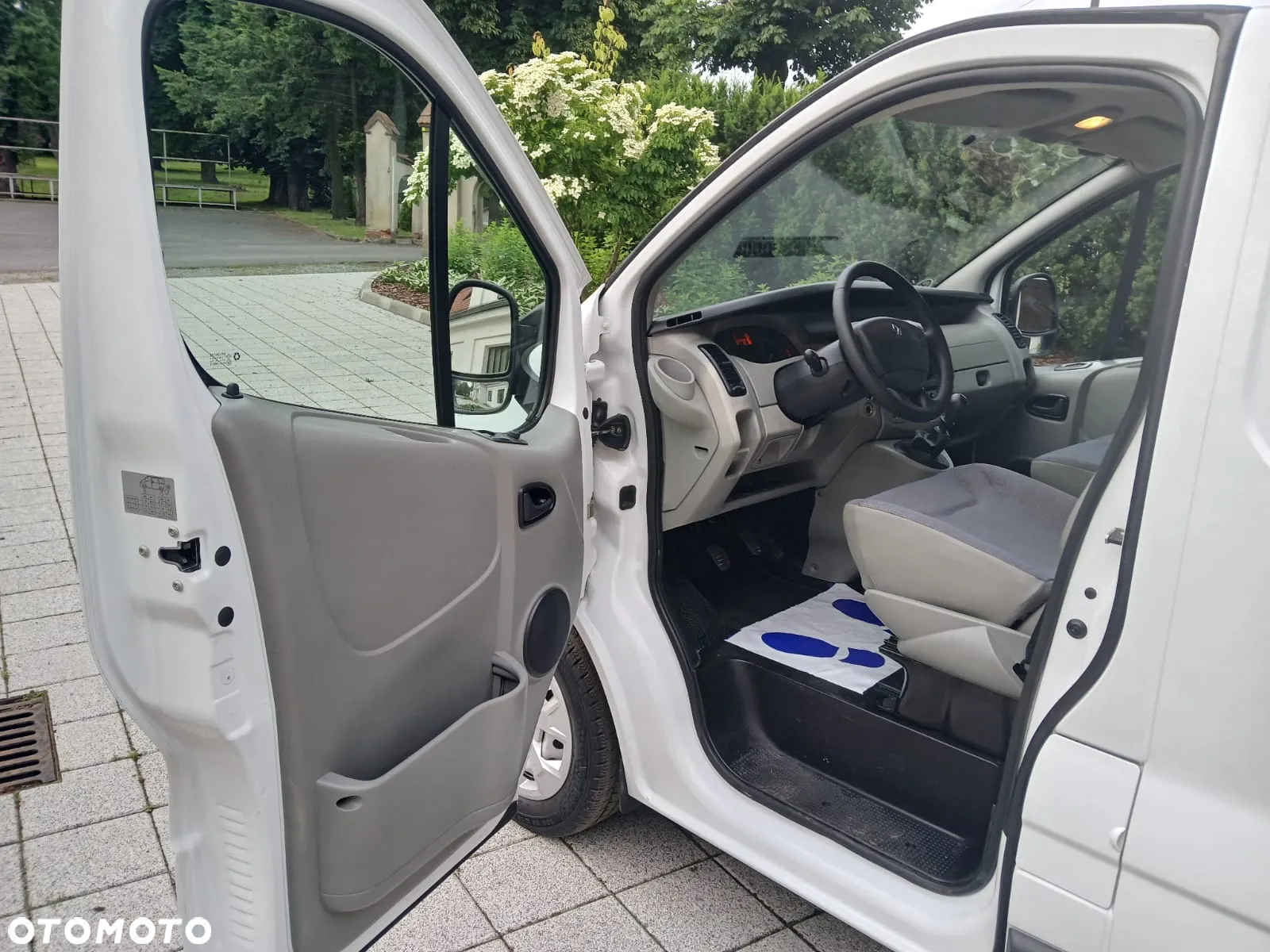 Renault TRAFIC - 28