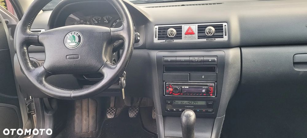 Skoda Octavia 1.8 T Combi Elegance - 13
