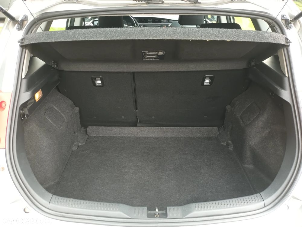 Toyota Auris 1.6 Life+ - 16