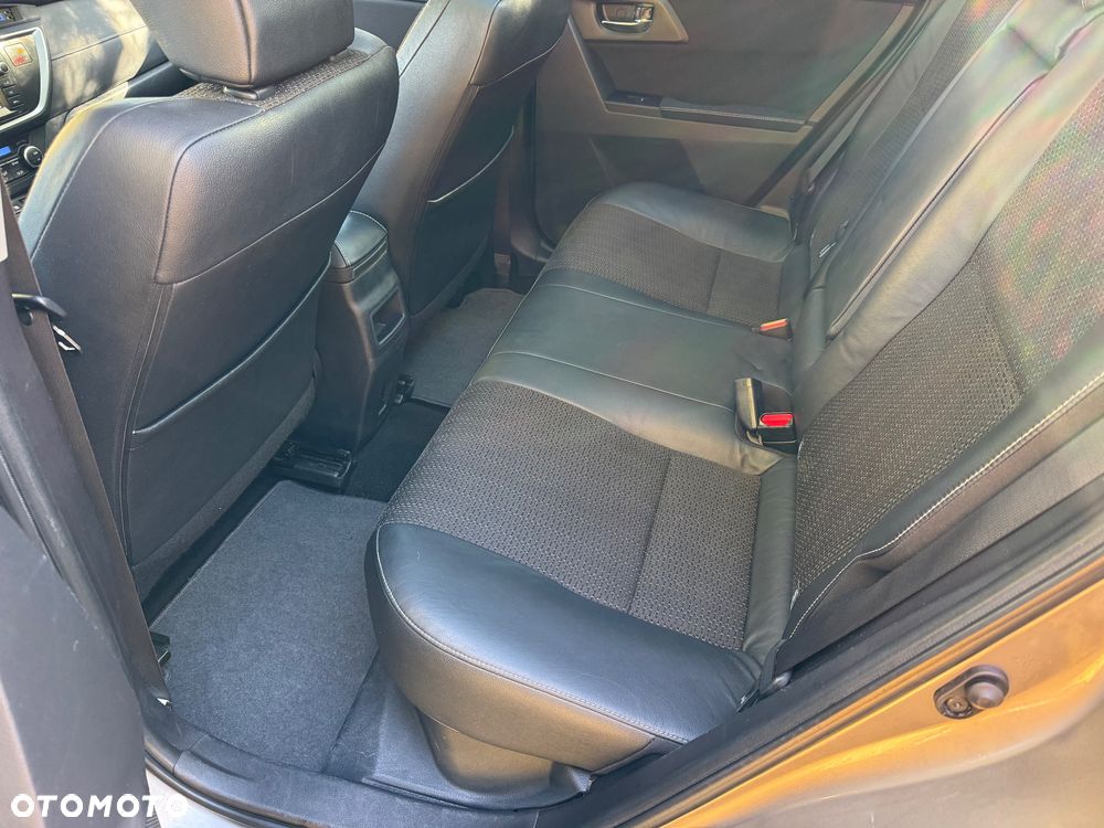 Toyota Auris 1.8 HSD Luna - 15