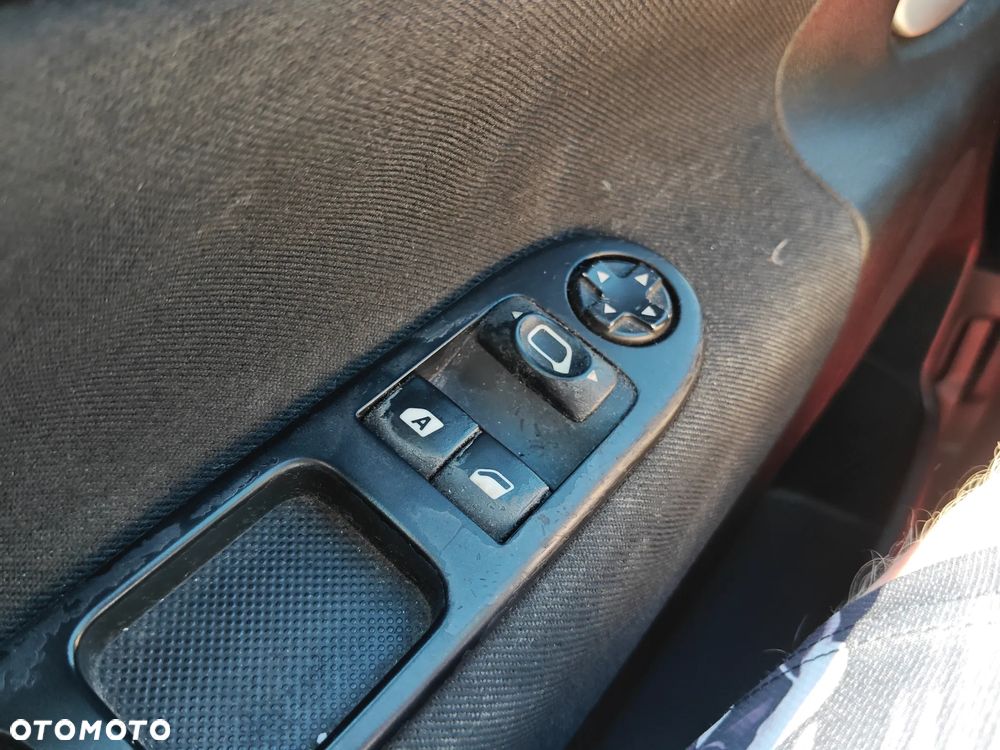 Peugeot 207 1.4 Sportium - 21