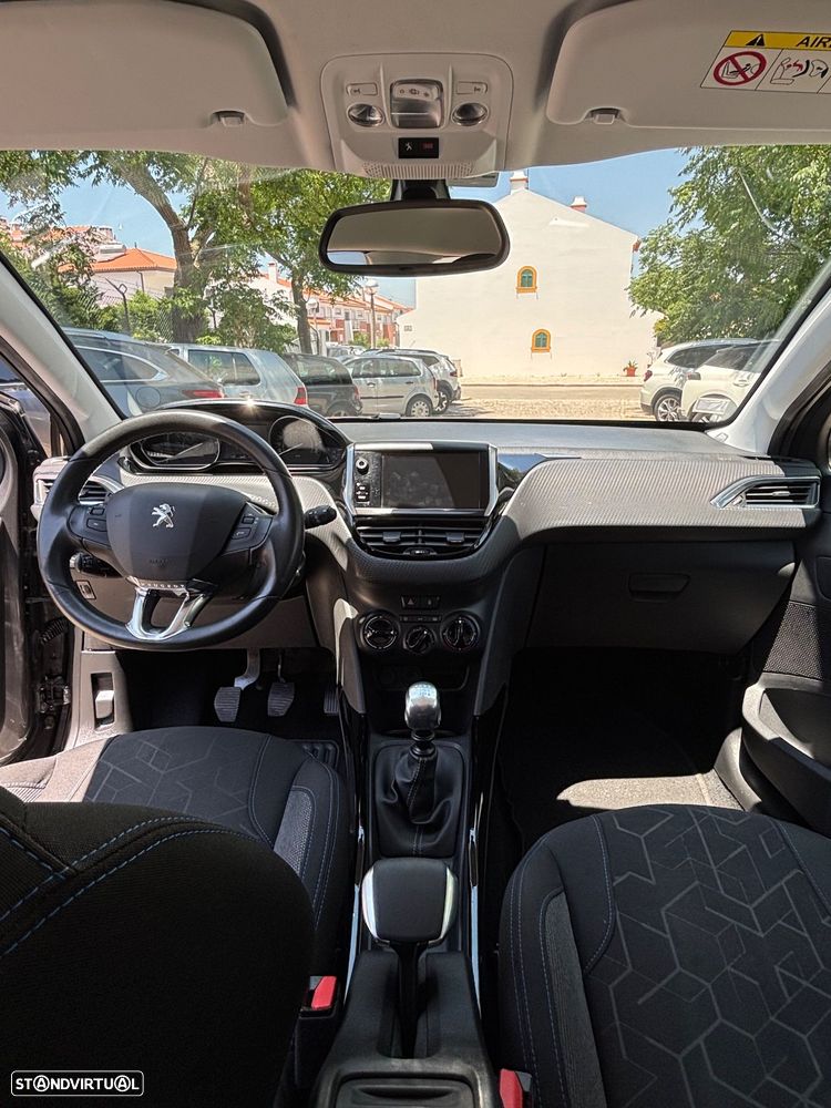 Peugeot 2008 1.2 PureTech Signature - 7